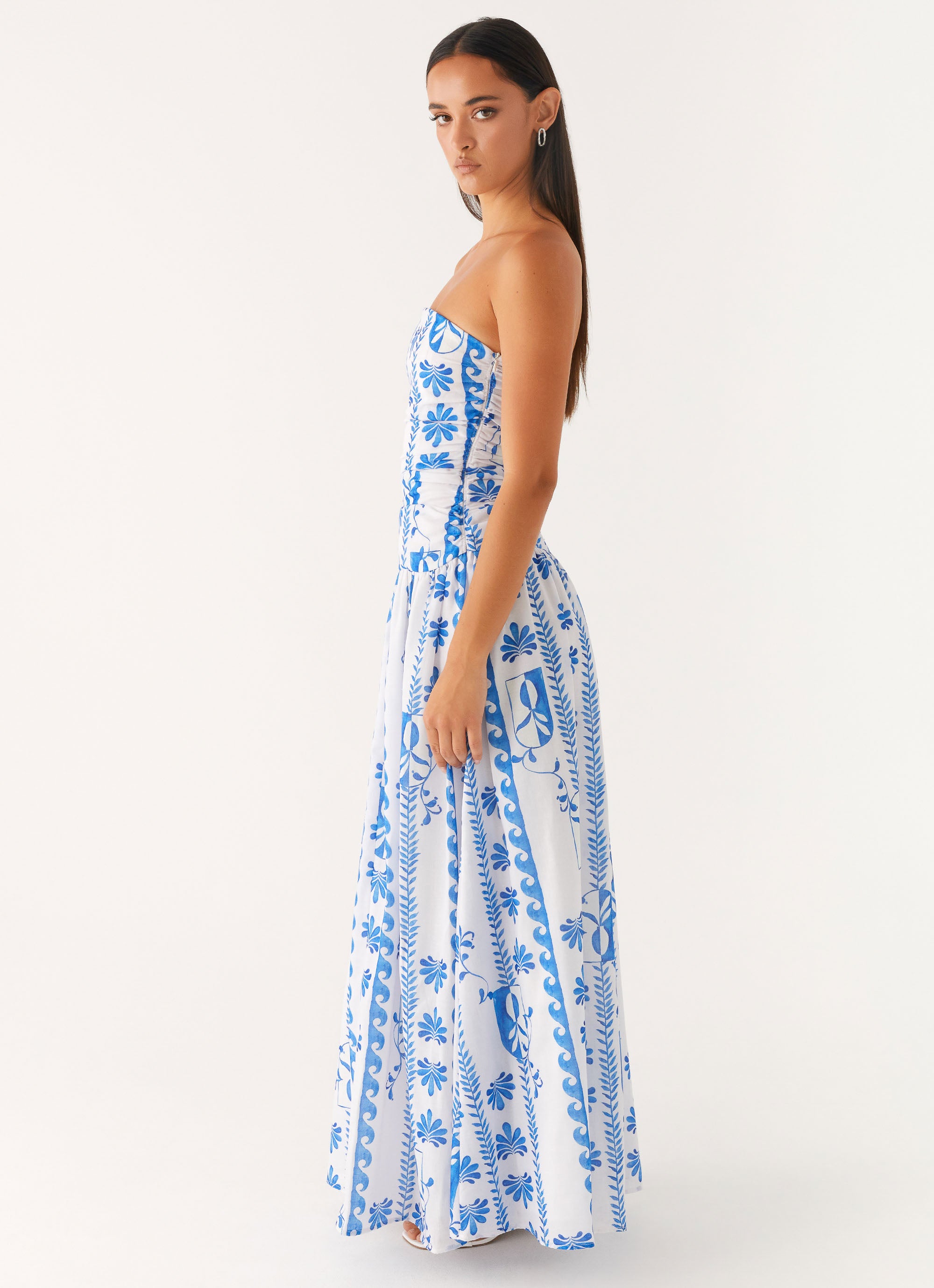 flora linen maxi dress floral wave Flowy 'Sara' Maxi Dress with Wave Details Small / Green/Nude - Dresses - Women's Clothing & Accessories