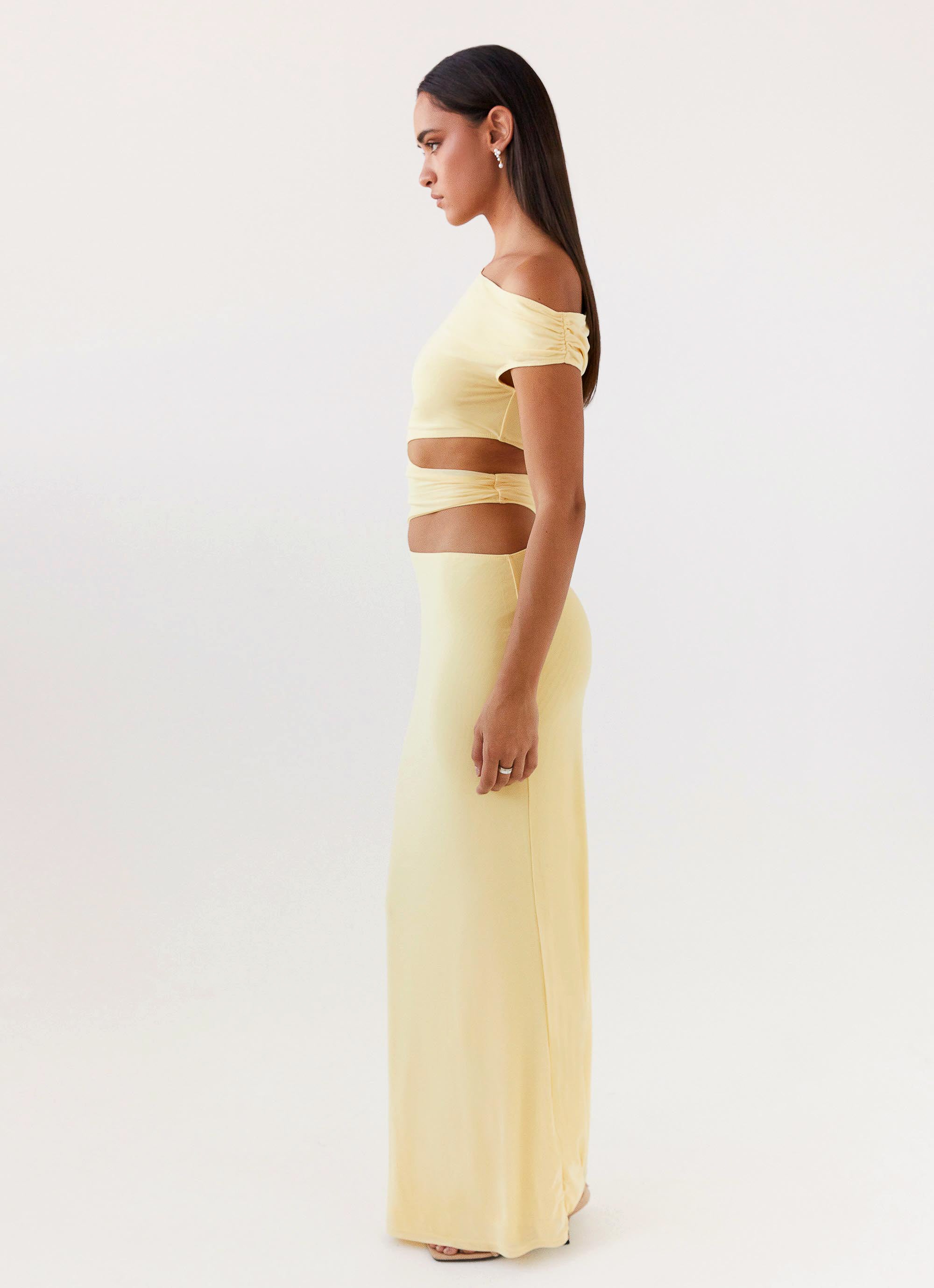 Shoulder Maxi Dress Yellow Off The Shoulder Midi Dress Margot One Shoulder Maxi Dress Yellow Shoulder Maxi Dress Yellow Off The Shoulder Midi Dress Margot One Shoulder Maxi Dress Yellow