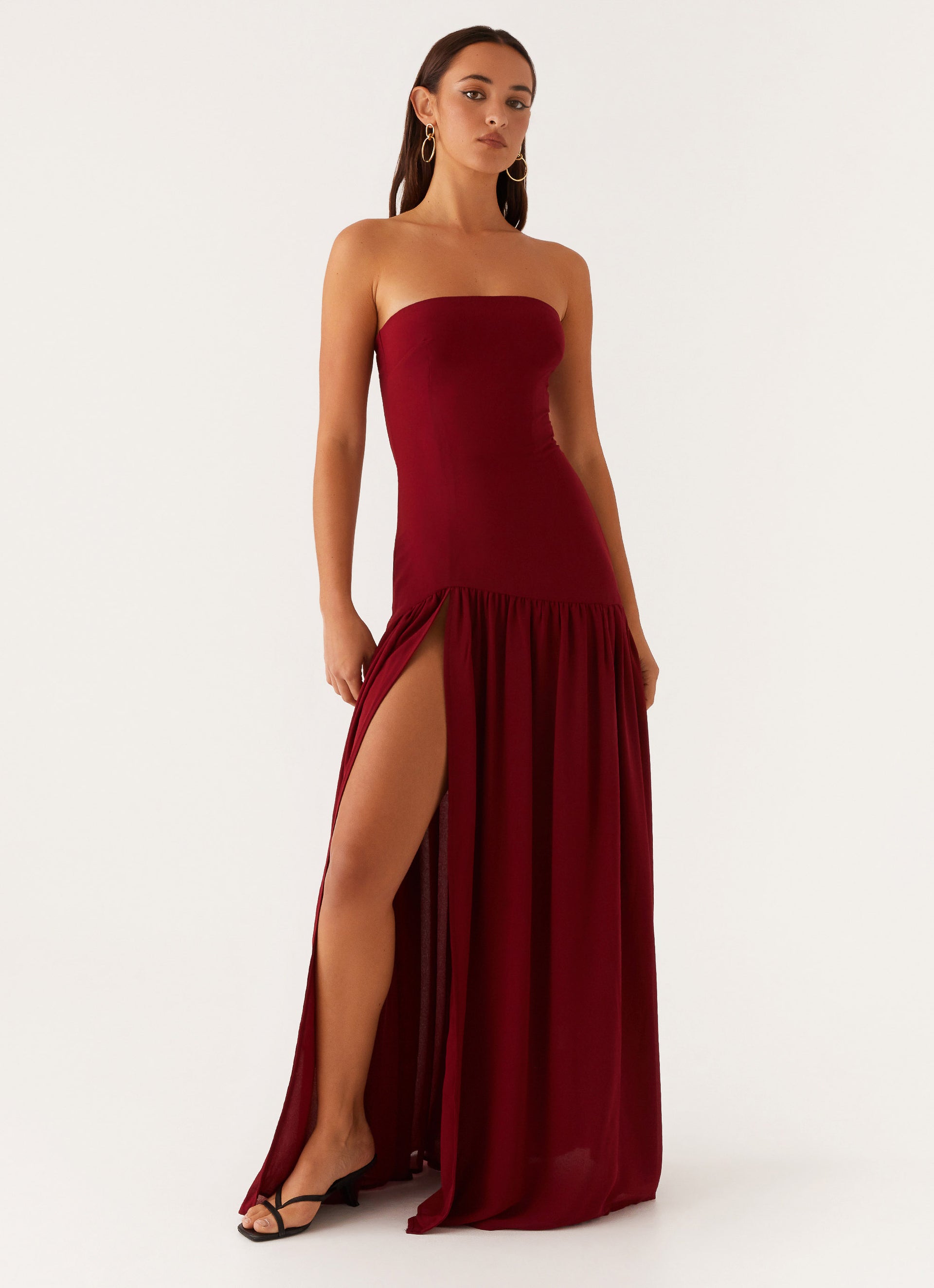 maroon strapless dress Elegant Burgundy Sleeveless Satin Prom Mermaid Column Gem With Pleats Flower Strapless%20Draped%20Two%20Piece%20Maxi%20Dress%20Burgundy%0D%0ADESIGN%3A%0D%0A%0D%0AColor%3A%20Burgundy%0D%0AStrapless%20design%0D%0ASleeveless%0D%0ADraped%20design%0D%0AScarf%0D%0AConcealed%20zipper%20at%20side%0D%0AGentle%20Dry%20Clean%20Only%0D%0ALength%3A%20Maxi%0D%0A%0D%0AMATERIAL%3A%0D%0A%0D%0APolyester%20%2B%20Cotton%0D%0AHigh%20quality%20durable%20fabric Hellymoon Women Sparkly Burgundy Sequin