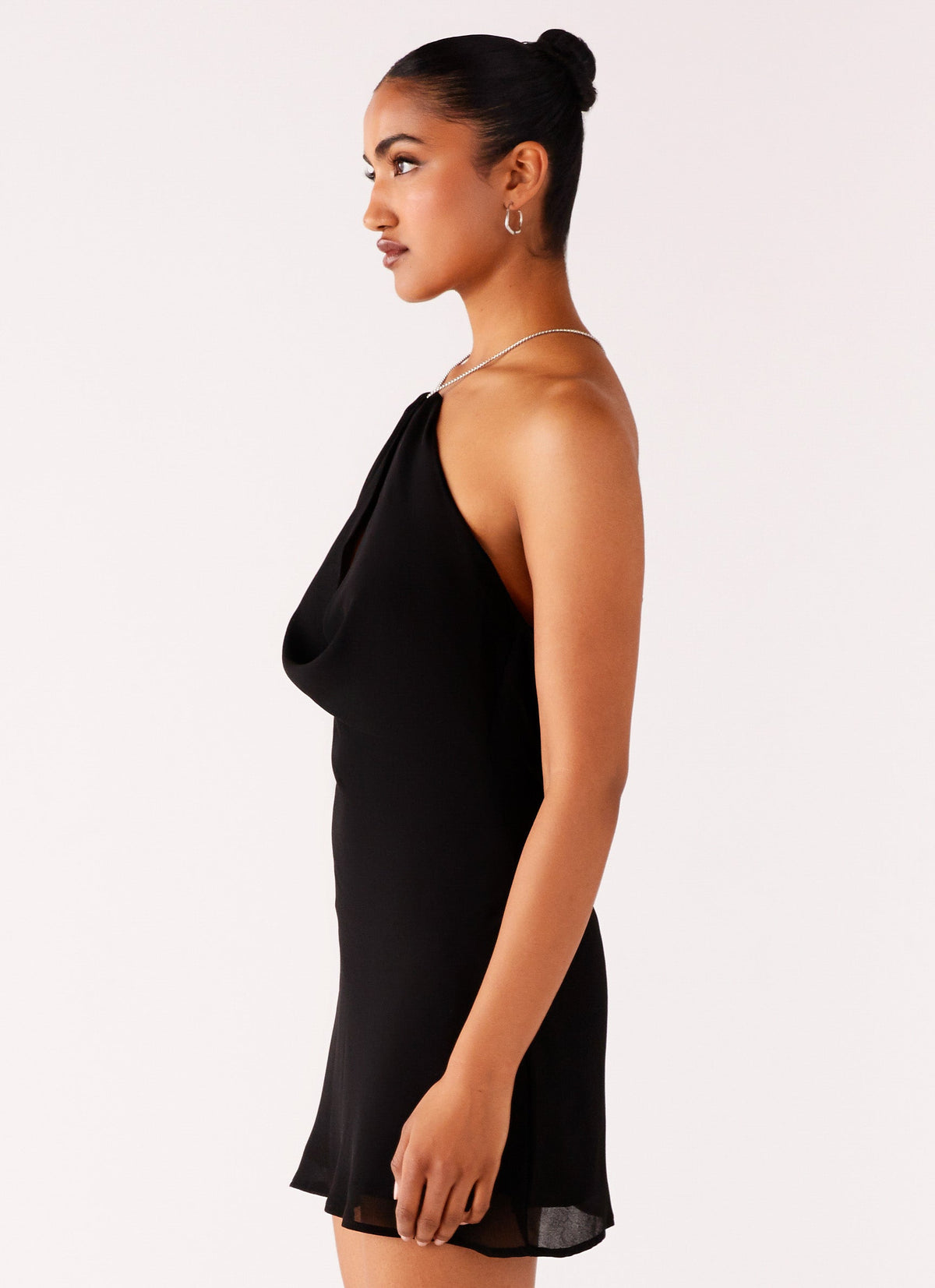 peppermayo black mini dress Aretha Peppermayo Exclusive The Echo Mini Dress is a sleek and stylish piece Key Hole Cowl Neckline Mini