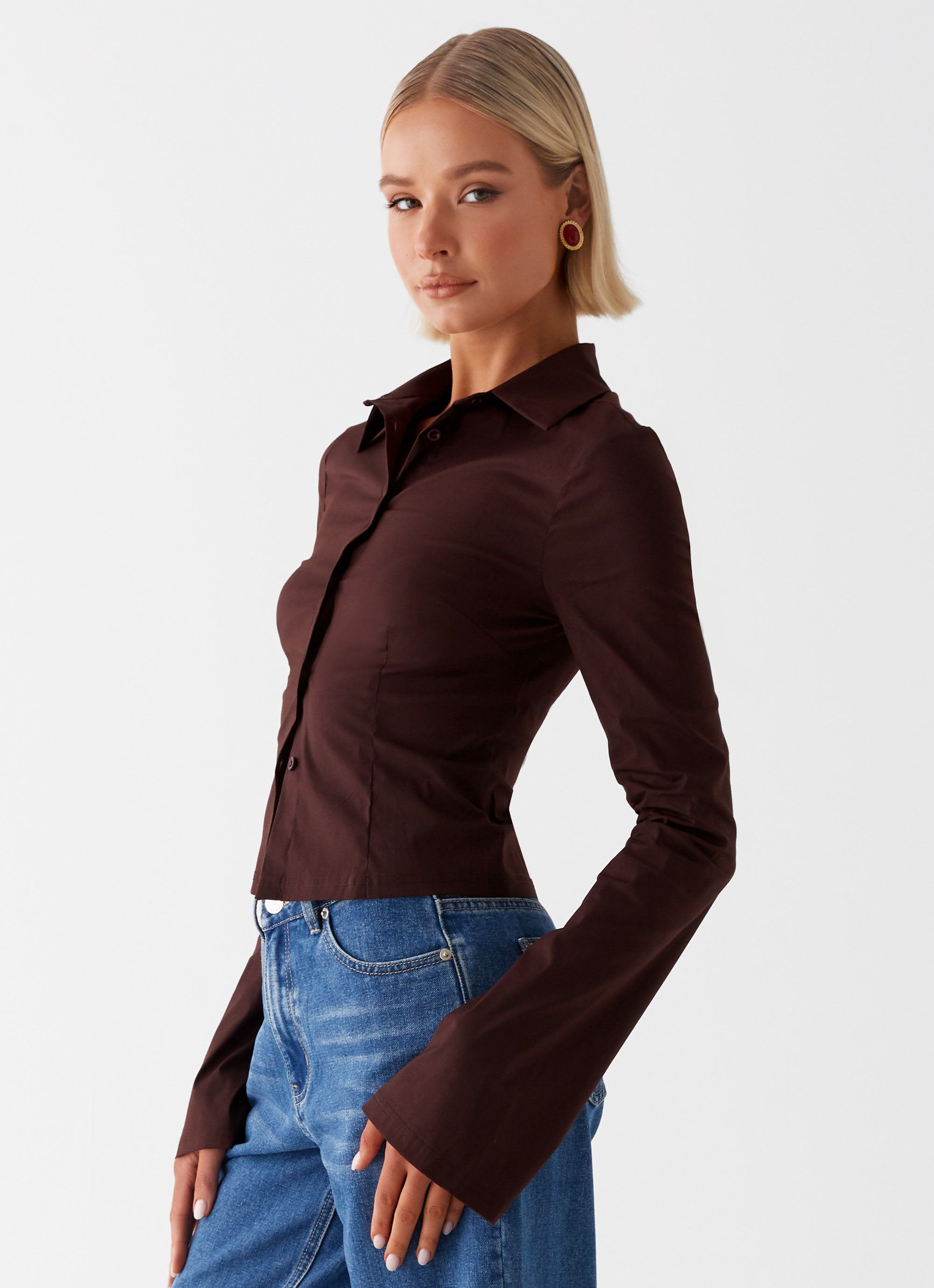 Leah Fitted Button Up Shirt - Chocolate – Peppermayo US