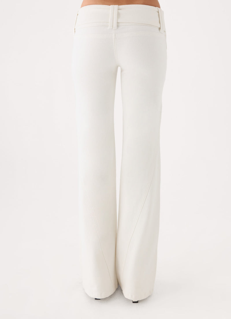Lina Low Rise Jeans - White
