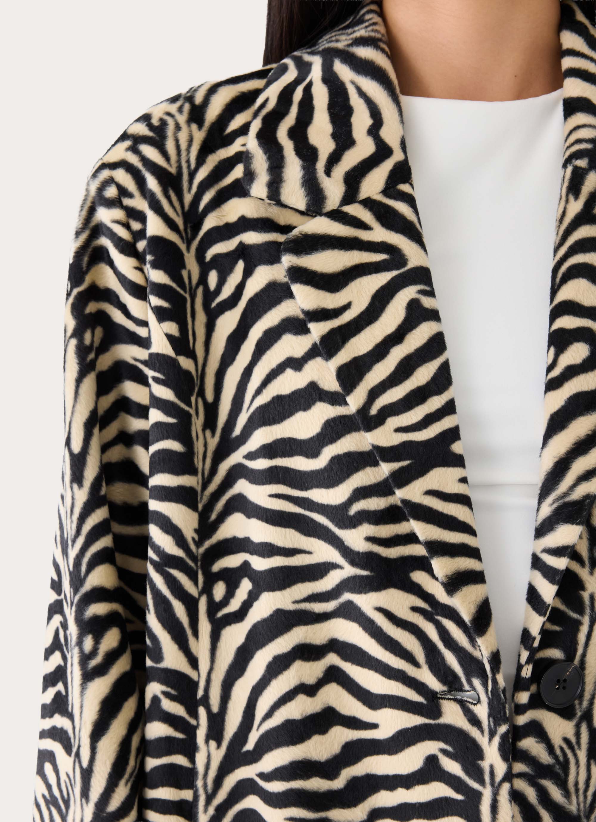 Lirena Fitted Zebra Coat - Zebra – Peppermayo US
