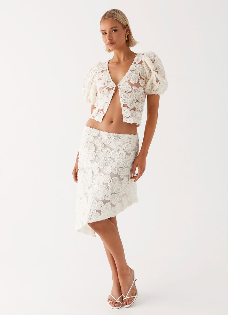Womens Orchid Breeze Top in the colour Ivory in front of a light grey background