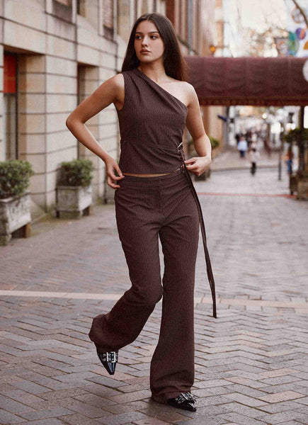 Orla_Fitted_Flare_Pants_Chocol 