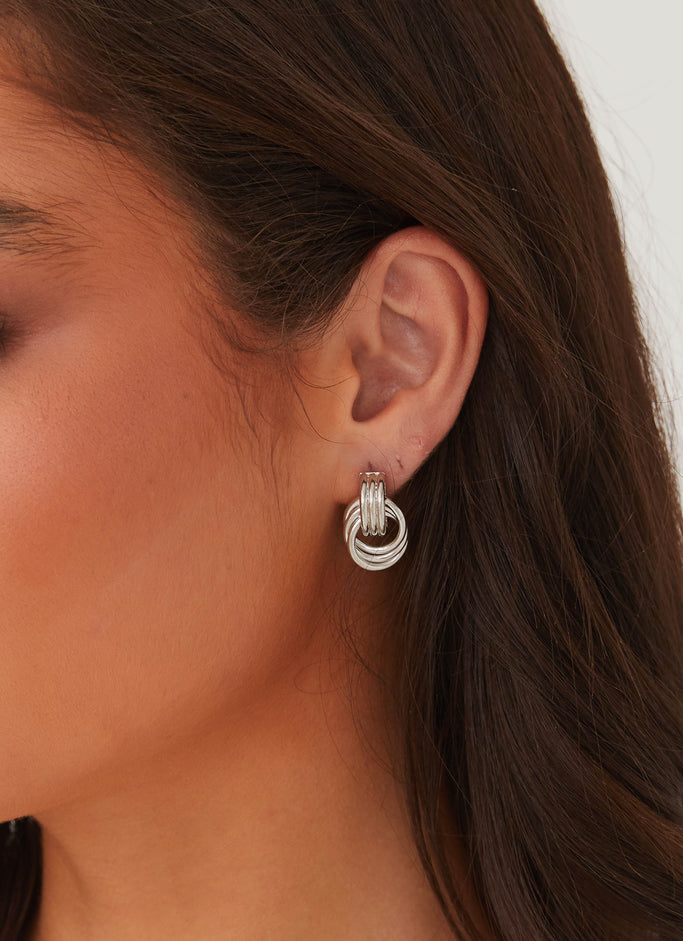 Gracia Knot Earrings - Silver
