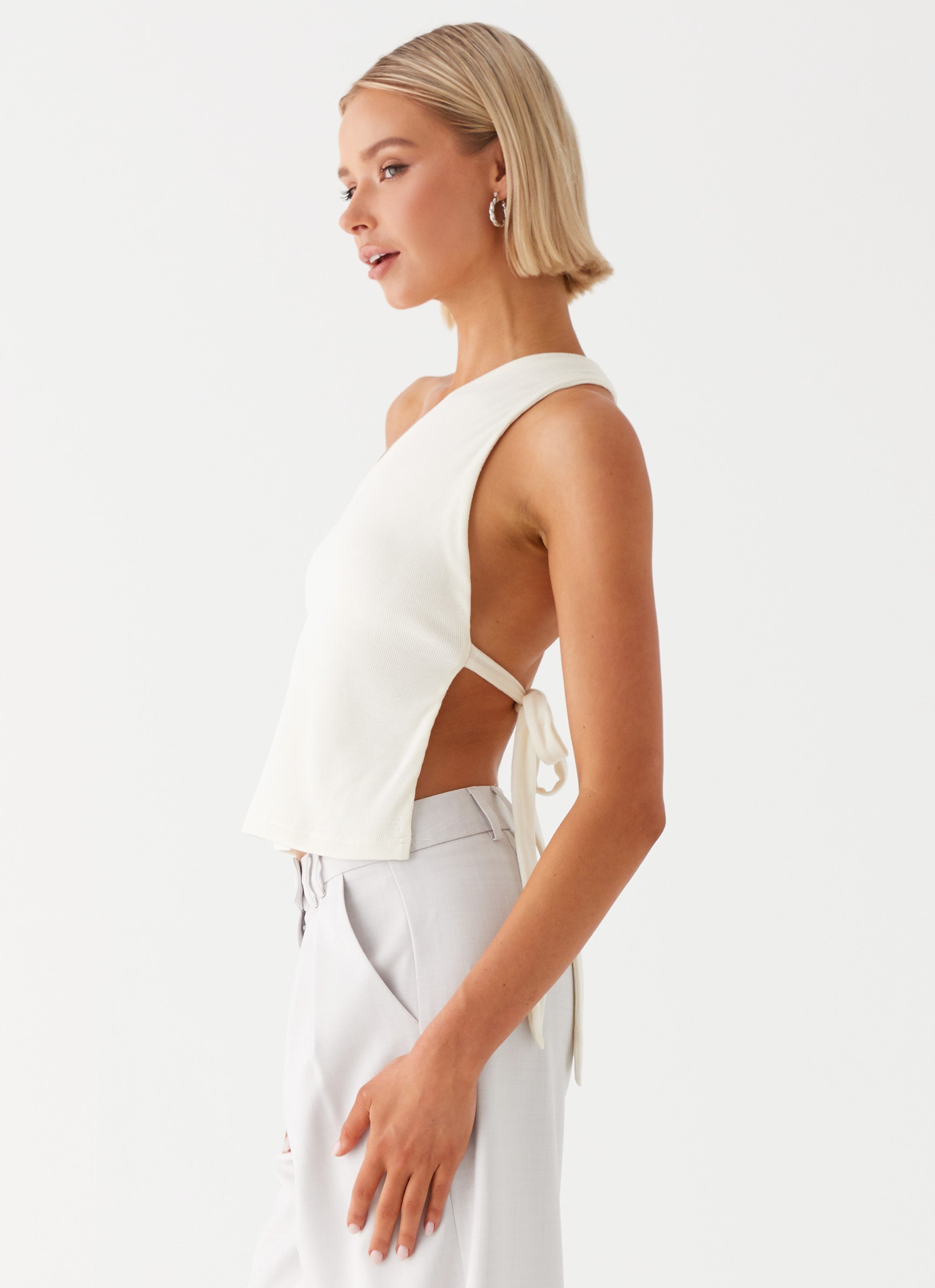 Safiya One Shoulder Top - White – Peppermayo US