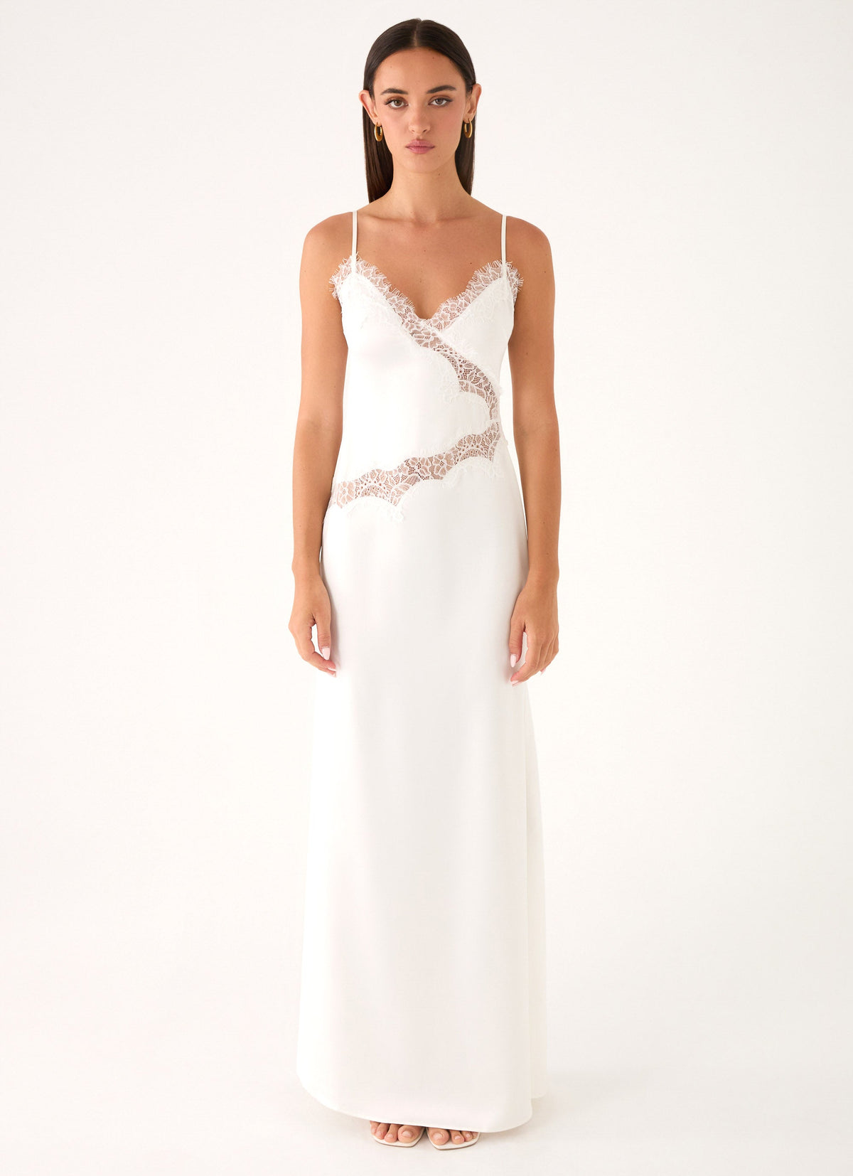 maxi slip dress white Faren Lace Trim Measurements cm Bust Waist Hip Front length Strap length XS 84 76 89 130.5 46 S 88 80 93 130.5 47 M 92 84 99 130.5 48 L 96 88 101 130.5 49 XL 100 92 107 130.5 51 Maxi Slip Dress Creme White