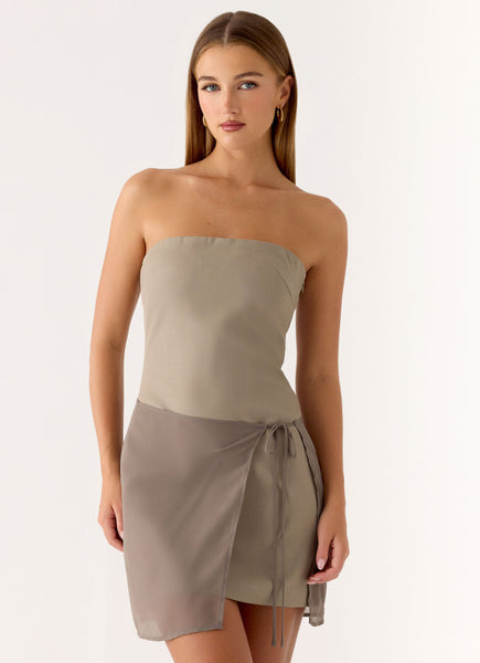 1回着用のみ超美品 VIVIANO 24AW Mao チャイナ ベスト jurk Via Veneto Mini Dress - Sand Brown – Peppermayo US
