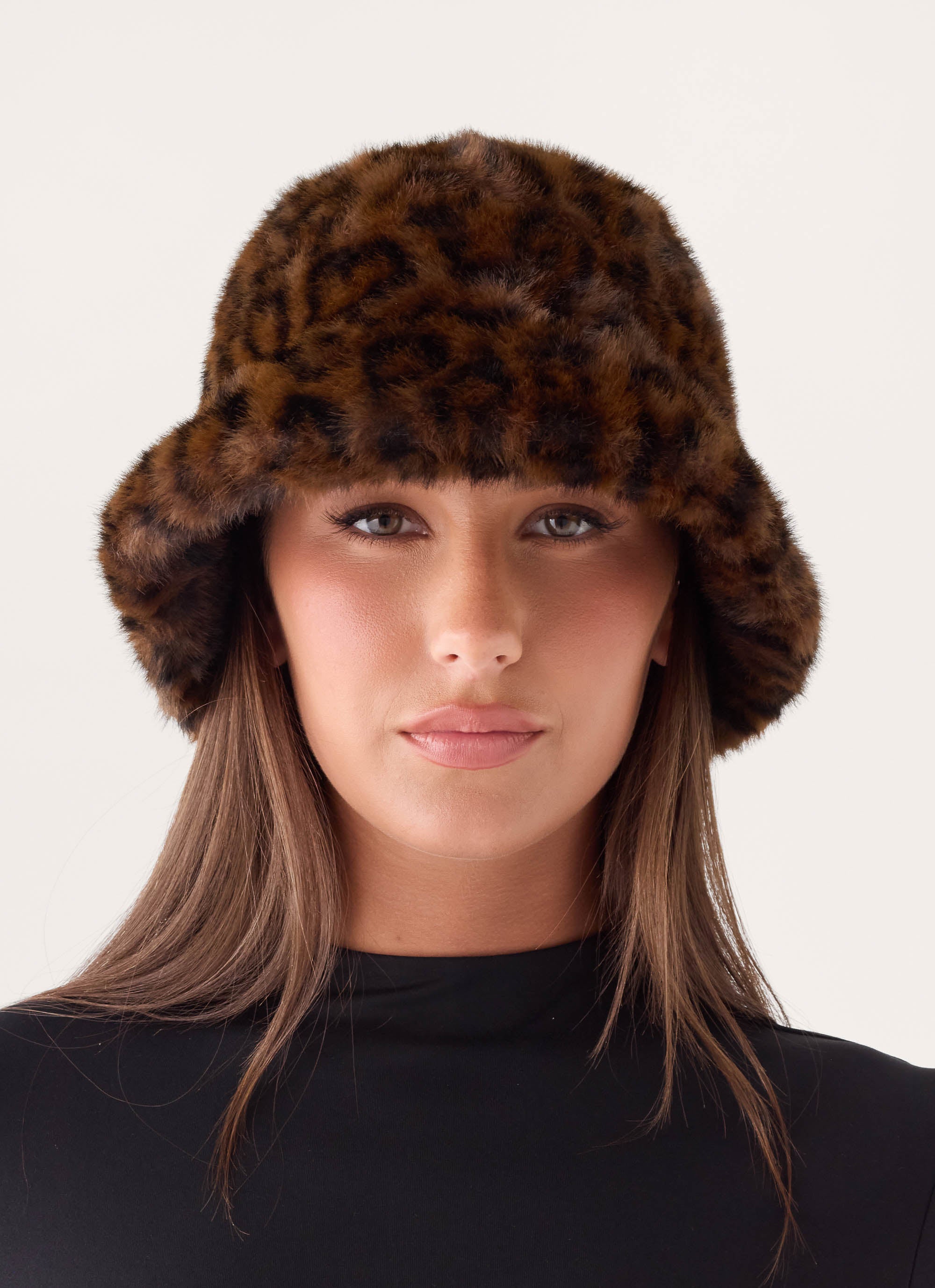 Zayana Faux Fur Hat - Chocolate – Peppermayo US