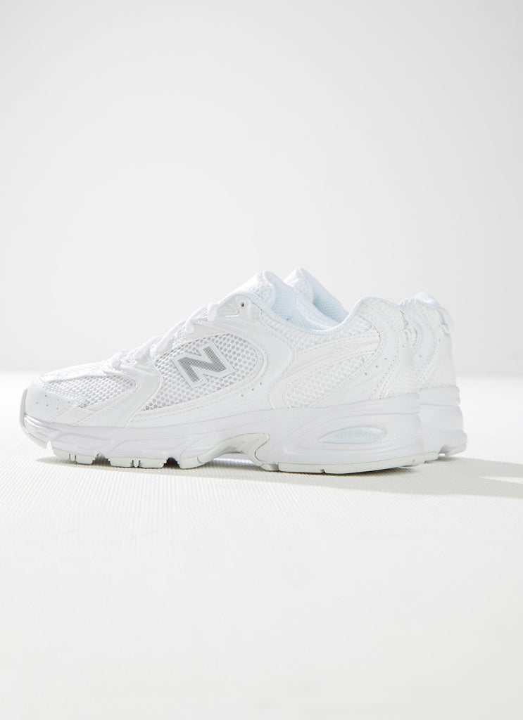 530 Sneaker - White - Peppermayo US