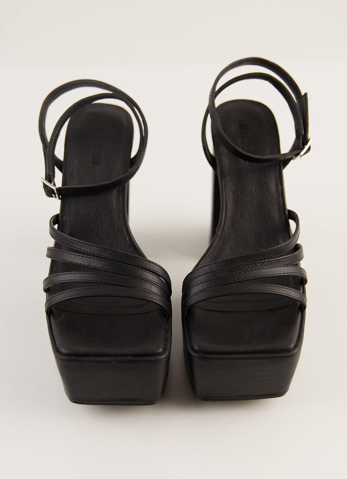 Manarola Platform Heel - Black