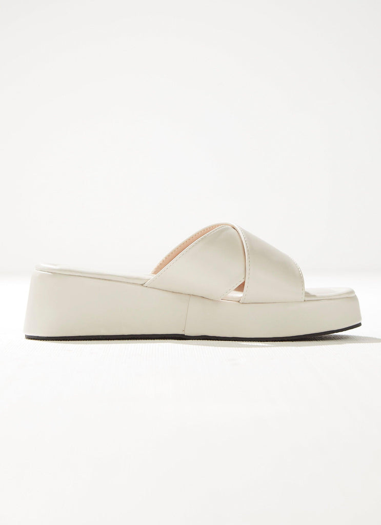 Fonda Cross Over Mule - Ivory - Peppermayo US