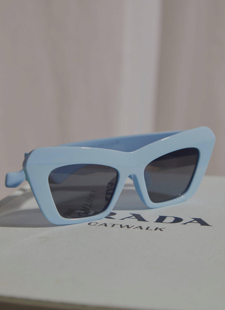 On The Regular Sunglasses - Blue - Peppermayo US