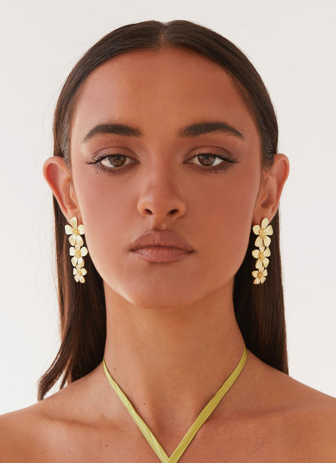 Cadie Flower Earrings - Gold