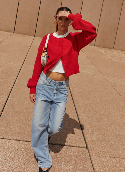 Peppermayo-left-on-red-260224-