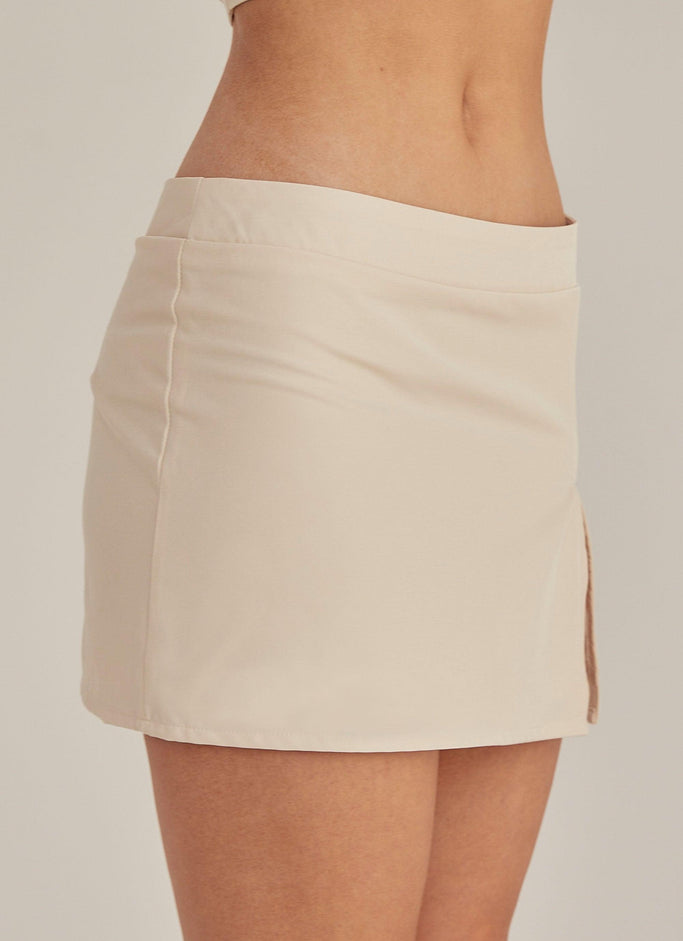 Easy Breezy Mini Skirt - Creme
