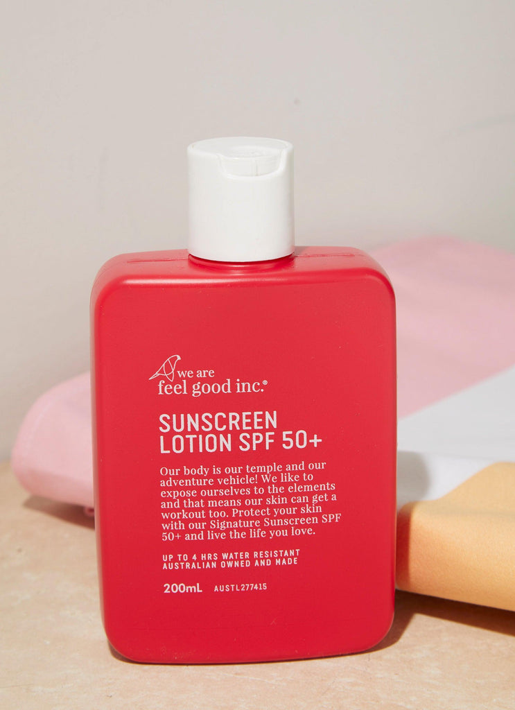 Signature Sunscreen Lotion SPF50+ 200ml - Multi - Peppermayo US