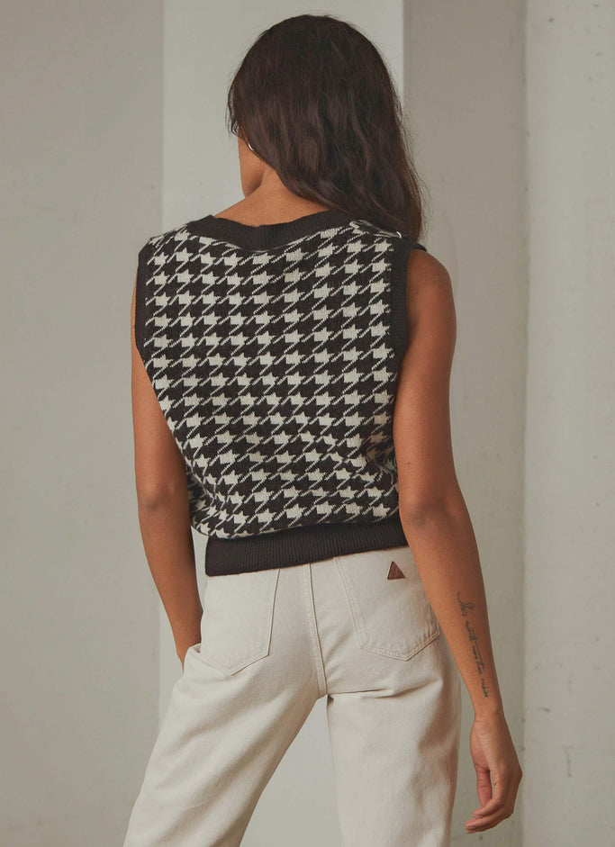 Afternoon Moments Knit Vest - Black and White