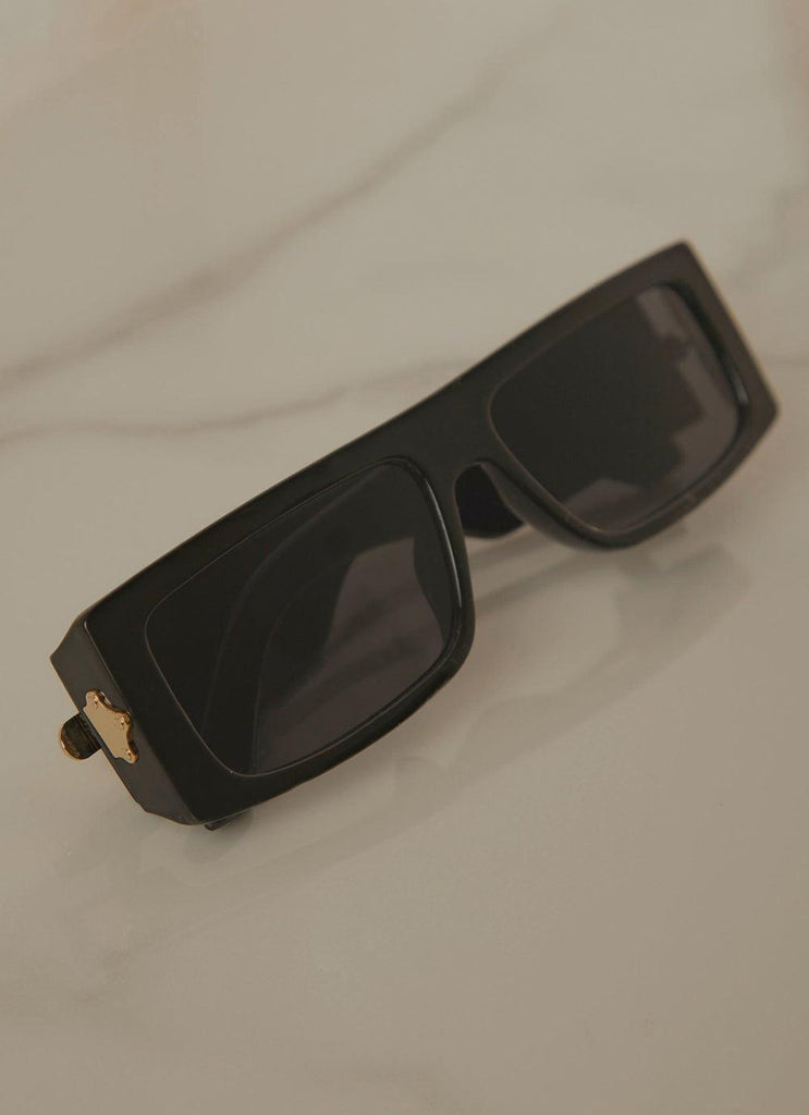 Bad Ones Sunglasses - Black - Peppermayo US