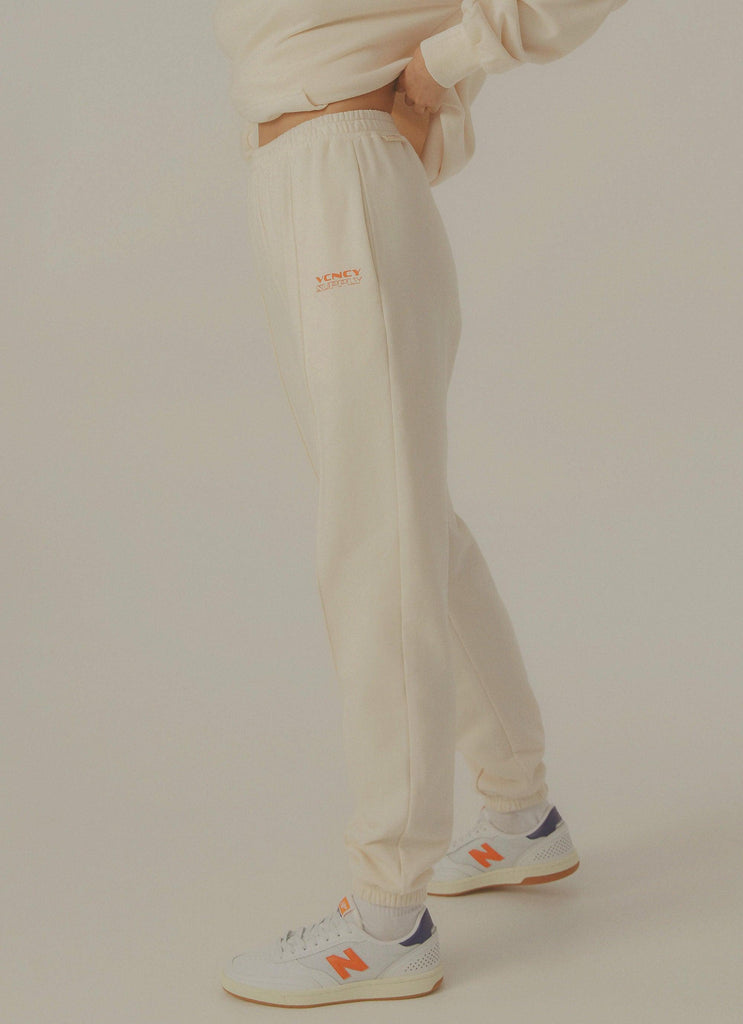 Traction Sweatpants - Off White - Peppermayo US