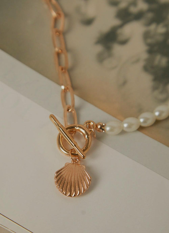 Story Telling Necklace - Gold/ Pearl