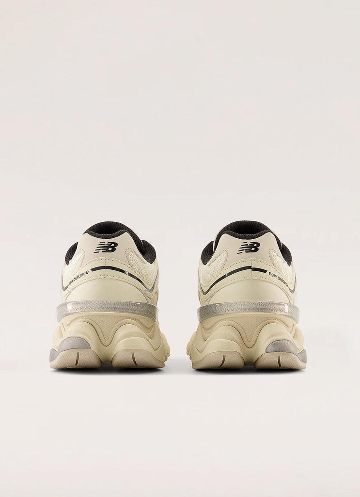 9060 Sneaker - Turtledove - Peppermayo US